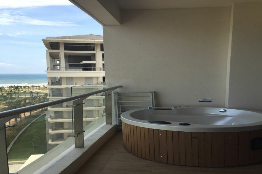 Aloha Oceanfront Suite Resort Линшуй Экстерьер фото